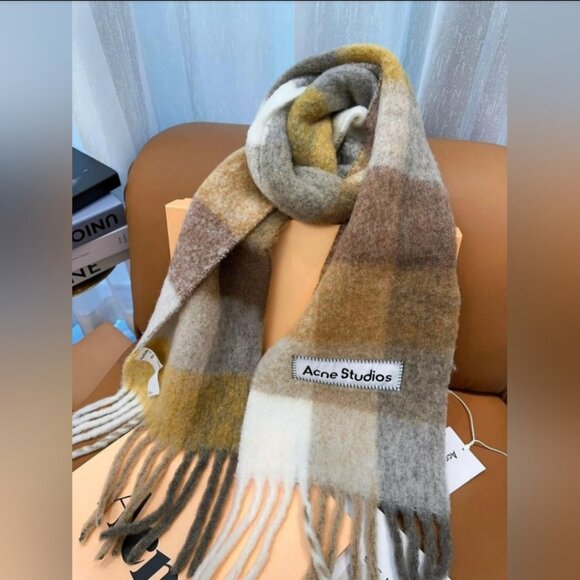 Acne studios scarf - Picture 1 of 2